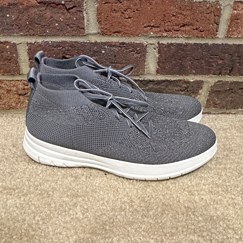 NWOT! Gray Knit Women’s Shoes w/ shimmer. - Picture 3 of 9